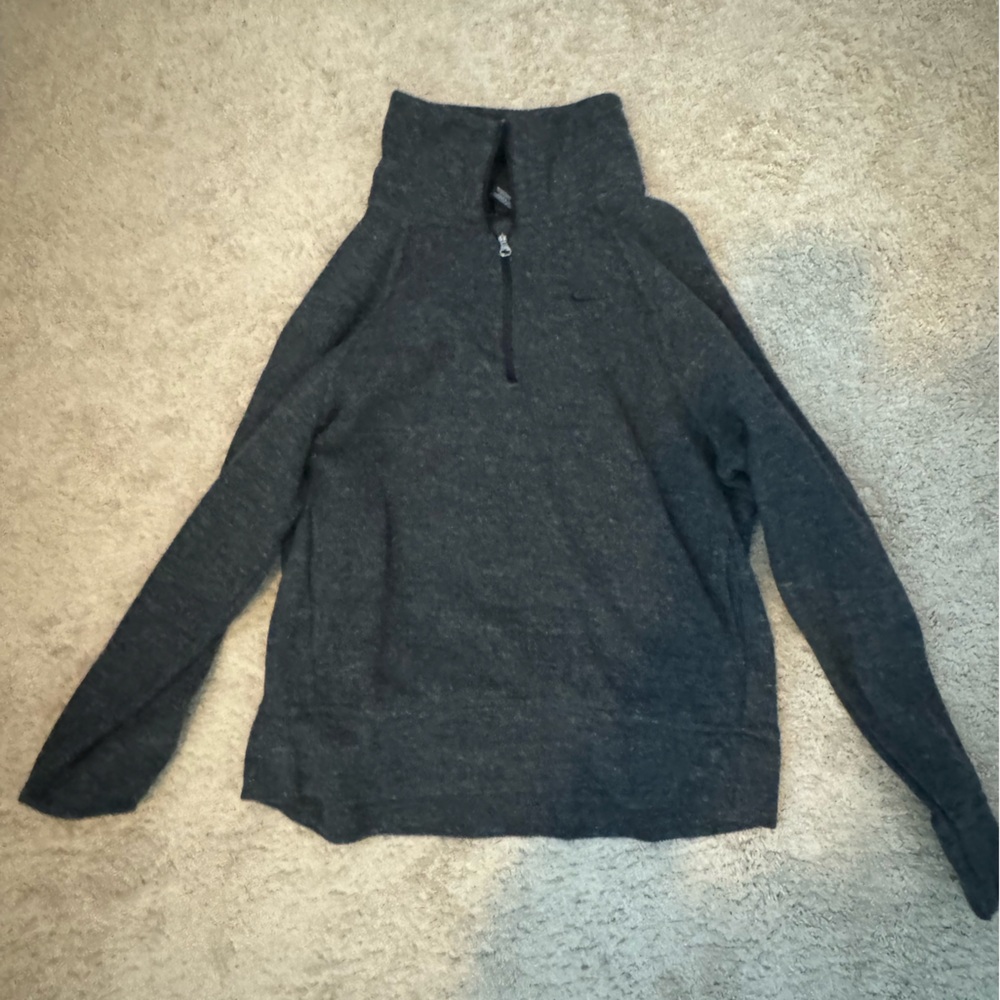 Nike sweatshirt